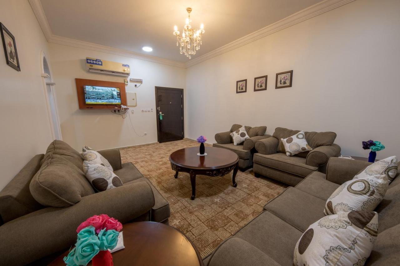 Jasmine Beach Hotel Suites ヤンブー エクステリア 写真