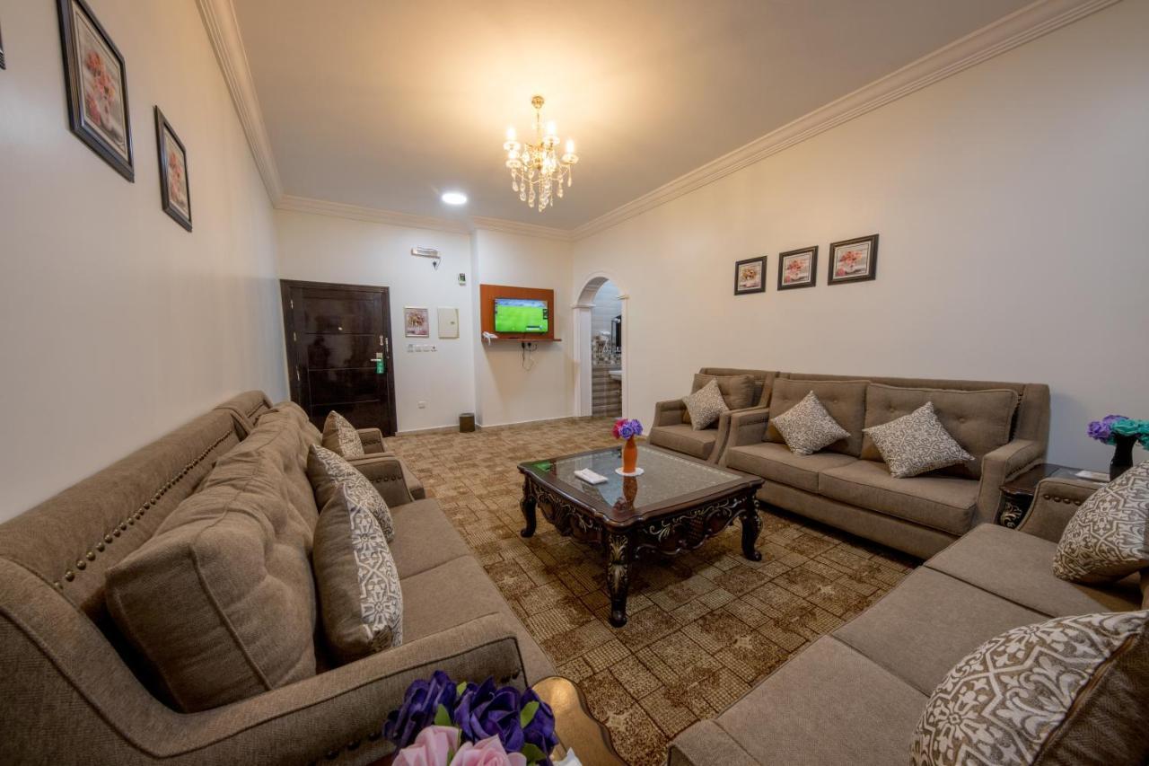Jasmine Beach Hotel Suites ヤンブー エクステリア 写真
