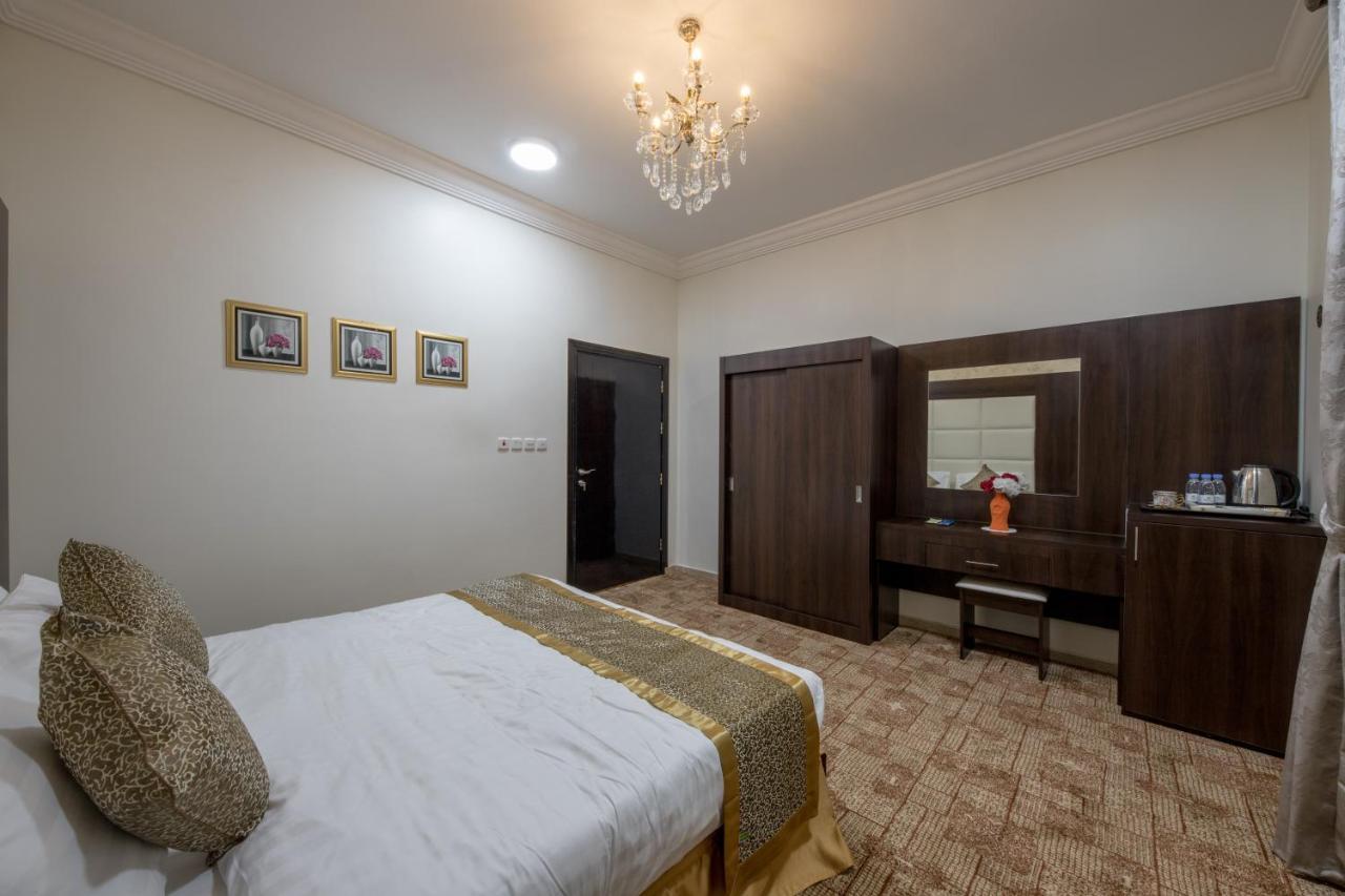 Jasmine Beach Hotel Suites ヤンブー エクステリア 写真